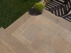 Granite Kitro Bush Hammered 40x60x2,5cm